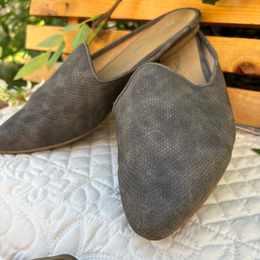 Sun‎ + Stone Women's Charcoal Loafers - Picture 8 of 9